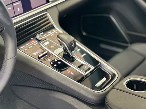 Used 2021 Porsche Panamera 4S image 30