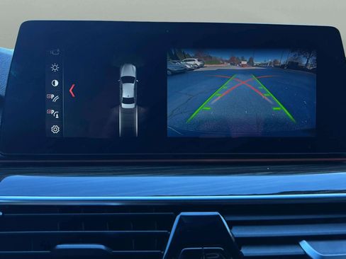 Used 2018 BMW 530i xDrive image 19