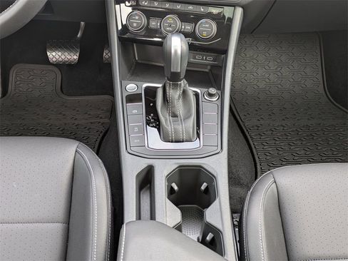 Used 2021 Volkswagen Jetta S image 16