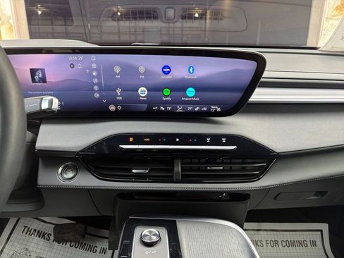 Used 2025 Buick Enclave Sport Touring w/ Power Package image 34