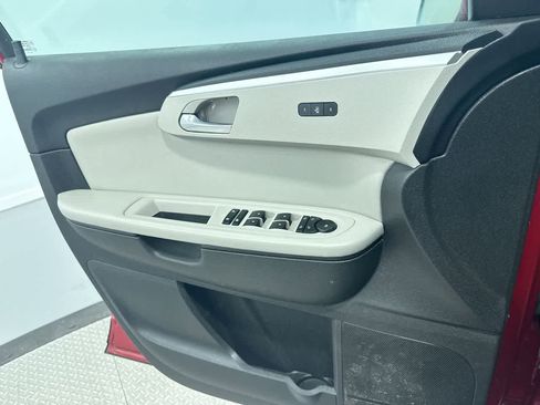 Used 2012 Chevrolet Traverse LTZ image 27