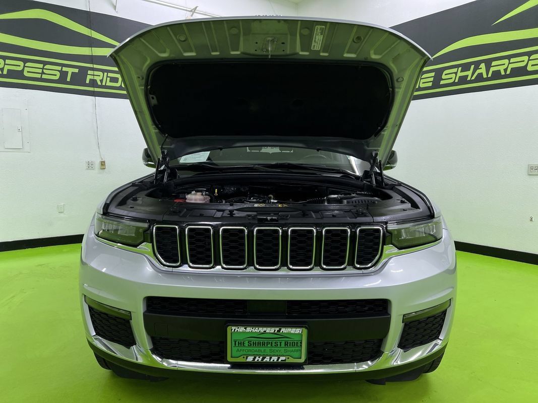 Used 2022 Jeep Grand Cherokee L Limited AWD/4WD image 4