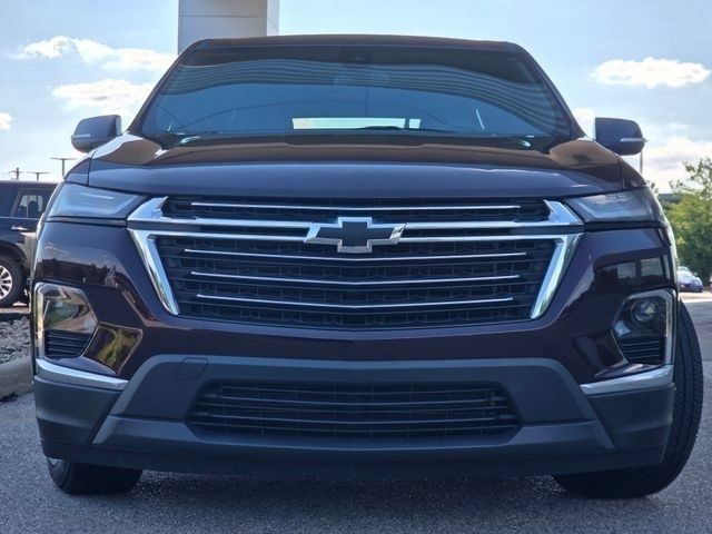 Used 2023 Chevrolet Traverse LT AWD/4WD image 3