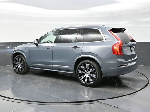 Used 2023 Volvo XC90 T8 Plus w/ Protection Package Premier image 4