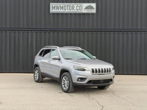 Used 2021 Jeep Cherokee Latitude Lux w/ Comfort/Convenience Group image 1