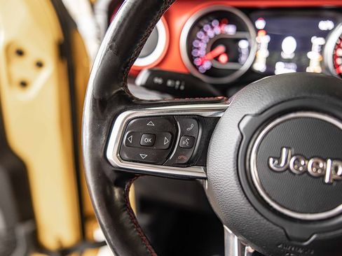 Used 2020 Jeep Wrangler Unlimited Rubicon w/ Dual Top Group image 23