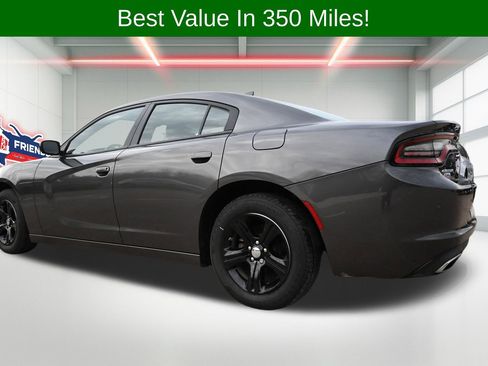 Used 2023 Dodge Charger SXT image 2