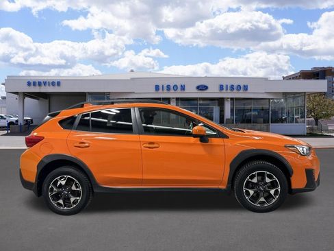 Used 2020 Subaru Crosstrek 2.0i Premium w/ Moonroof Package 1 image 2