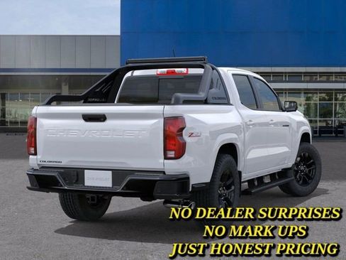 New 2026 Chevrolet Colorado Z71 w/ Midnight Edition AWD/4WD image 4