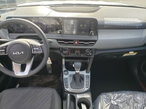 New 2026 Kia Seltos LX image 9