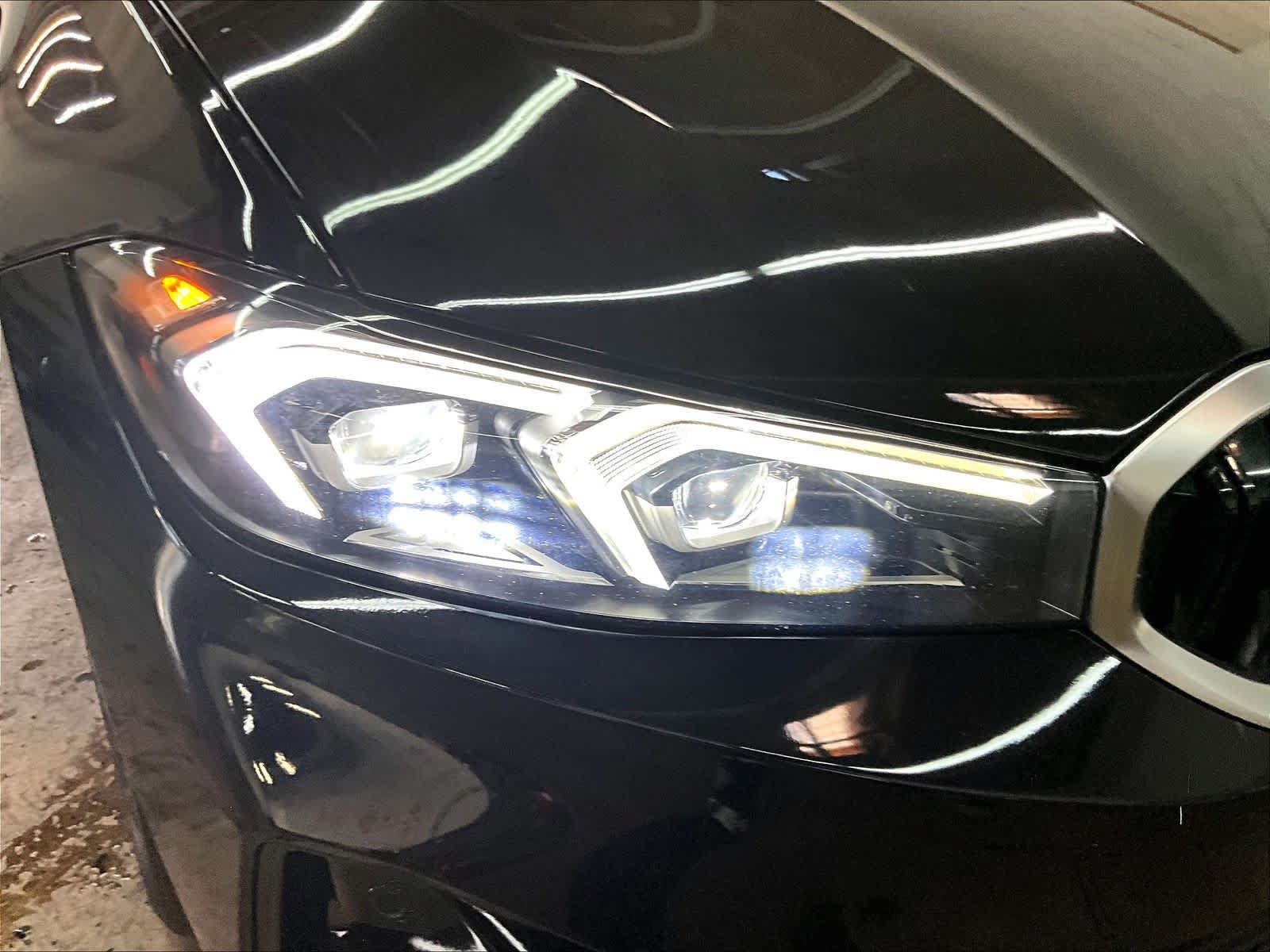 Used 2025 BMW 330i Sedan w/ Convenience Package RWD image 32
