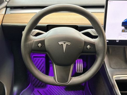 Used 2022 Tesla Model Y Performance AWD/4WD image 11