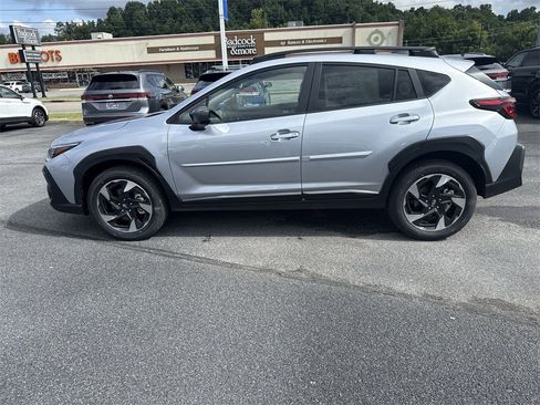 New 2025 Subaru Crosstrek 2.5i Limited w/ Crosstrek Mirror Package image 3
