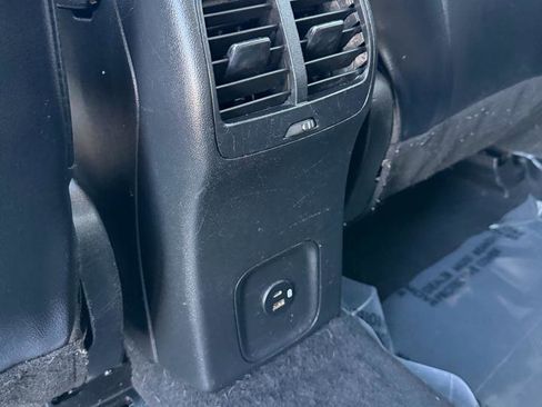 Used 2020 Ford Escape SEL image 29