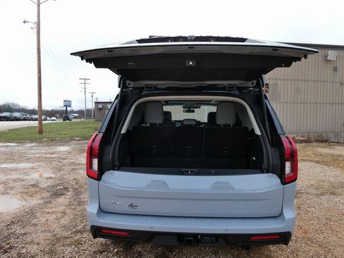 New 2025 Ford Expedition Active image 15