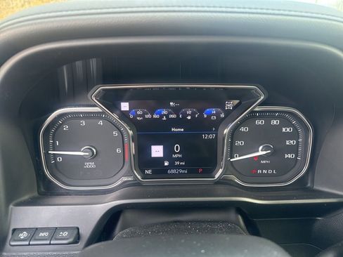 Used 2022 GMC Sierra 1500 AT4 w/ AT4 Premium Package image 14