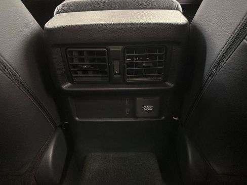Used 2025 Toyota 4Runner TRD Off-Road Premium AWD/4WD image 18