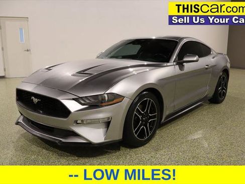 Used 2021 Ford Mustang Premium image 3