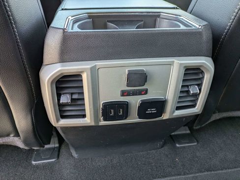 Used 2018 Ford F150 Lariat w/ Equipment Group 502A Luxury image 14