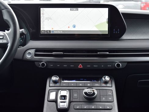 Used 2023 Hyundai Palisade Limited FWD image 11