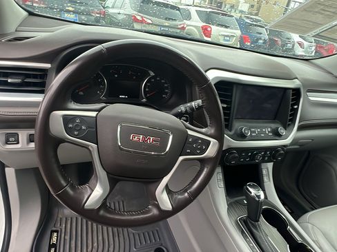 Used 2018 GMC Acadia SLT AWD/4WD image 14