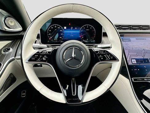 Used 2024 Mercedes-Benz Maybach S 680 4MATIC image 11