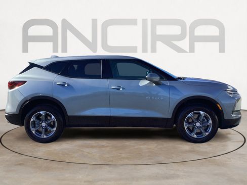 Used 2025 Chevrolet Blazer LT image 15