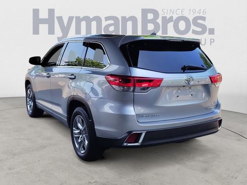 Used 2018 Toyota Highlander Limited AWD/4WD image 5
