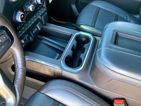 Used 2021 GMC Sierra 1500 Denali w/ Denali Ultimate Package image 17