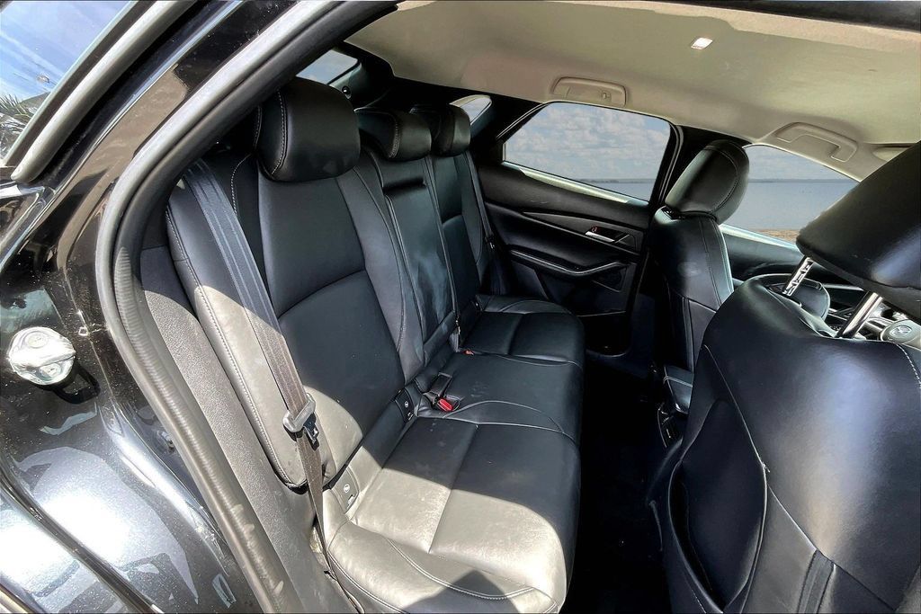 Used 2022 MAZDA CX-30 AWD 2.5 S w/ Select Package image 18