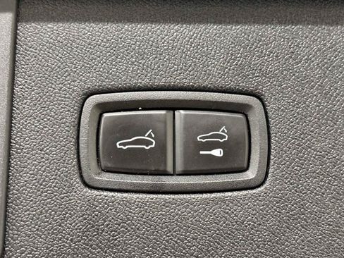Used 2019 Porsche Cayenne AWD/4WD image 41