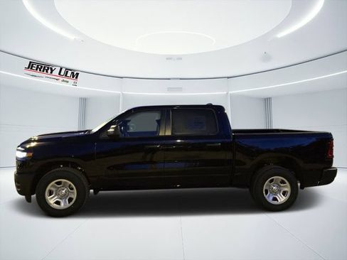 New 2026 RAM 1500 Tradesman AWD/4WD image 3