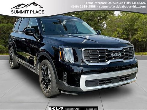 Certified 2025 Kia Telluride S FWD image 1