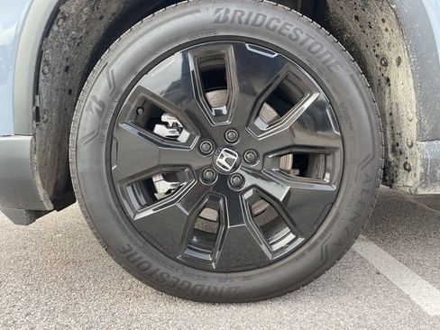Certified 2026 Honda Pilot Black Edition image 11