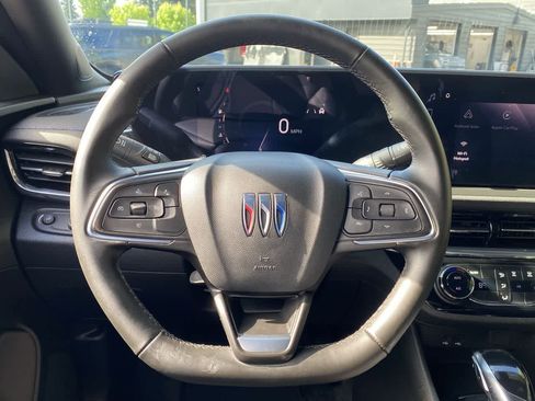Used 2024 Buick Envista Sport Touring FWD image 21