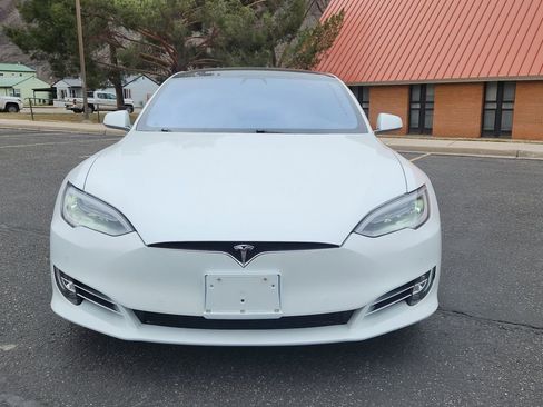 Used 2018 Tesla Model S 100D image 5