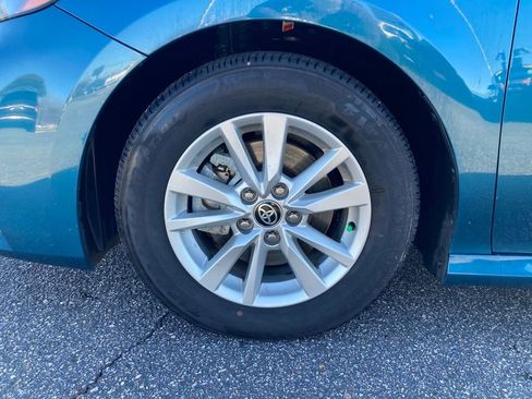 Used 2025 Toyota Camry LE image 4