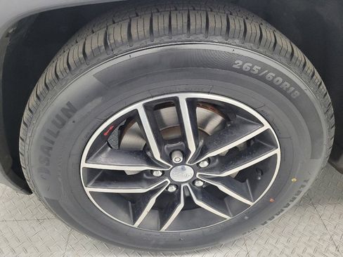 Used 2017 Jeep Grand Cherokee Trailhawk image 31