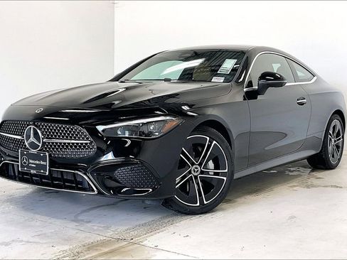 New 2026 Mercedes-Benz CLE 300 4MATIC Coupe image 2