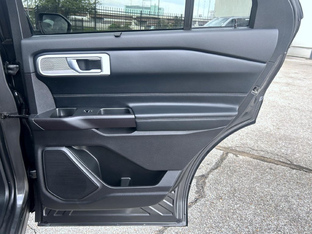 Used 2020 Ford Explorer Limited w/ Class III Trailer Tow Package AWD/4WD image 19