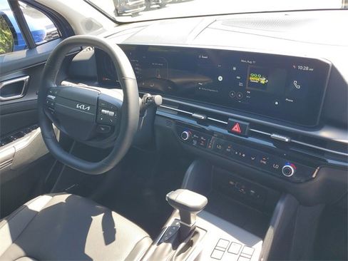 New 2026 Kia Sportage SX image 12