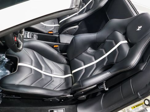 Used 2017 Ferrari 488 Spider RWD image 64