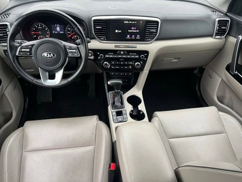 Certified 2022 Kia Sportage EX w/ EX Technology Package image 14