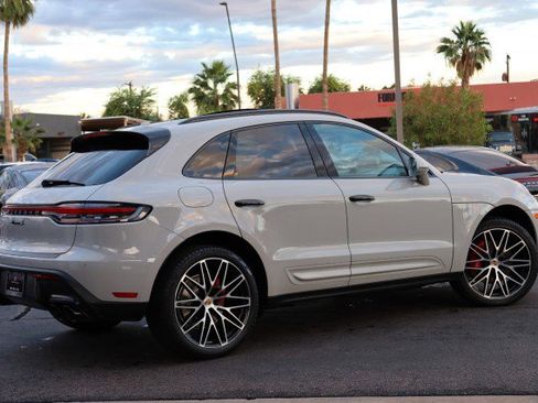 Used 2023 Porsche Macan S image 20