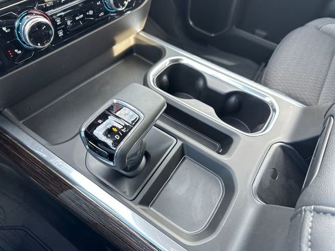 New 2026 GMC Sierra 1500 Elevation image 14