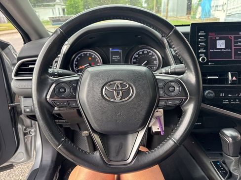 Used 2023 Toyota Camry SE FWD image 16