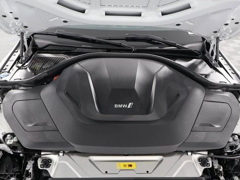 Used 2024 BMW i4 eDrive35 w/ Convenience Package image 15