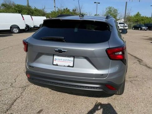 New 2026 Chevrolet Trax LT w/ Driver Confidence Package FWD image 9