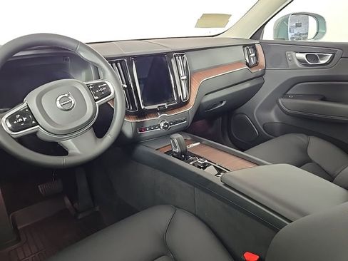 Certified 2023 Volvo XC60 B5 Plus w/ Climate Package AWD/4WD image 20