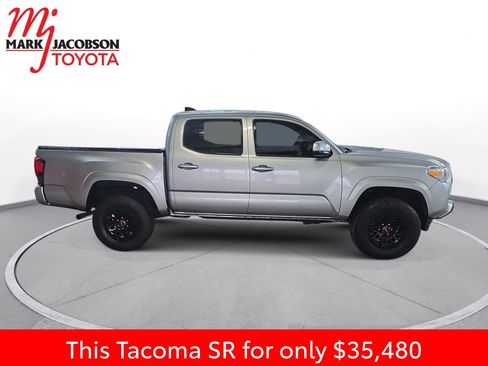 Used 2022 Toyota Tacoma SR image 7